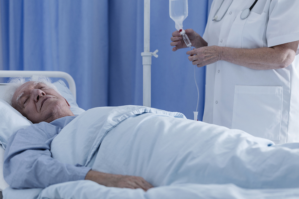 Dying senior patient Centre d'éthique clinique